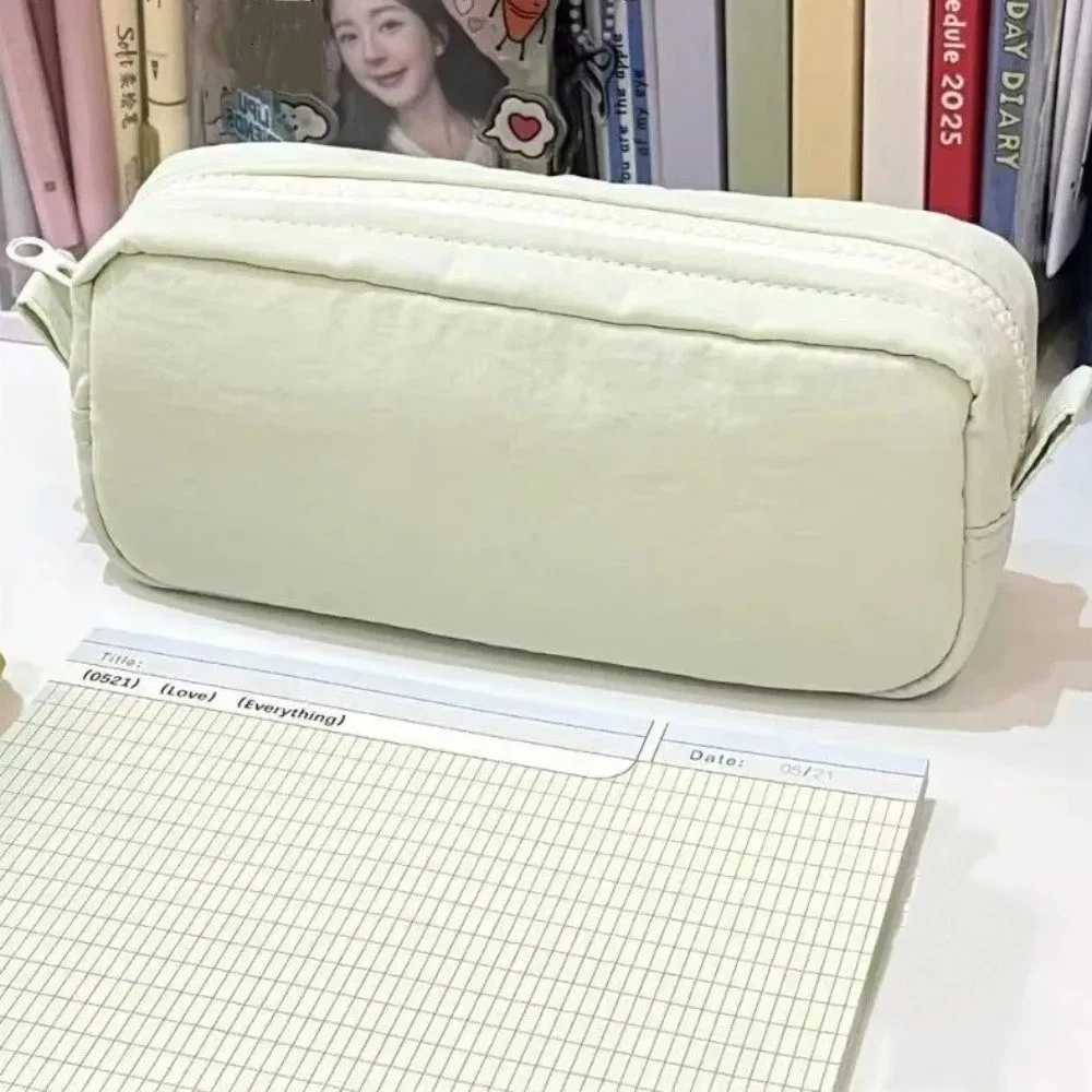 Large Capacity Solid Color Pen Bag Multifunctional Zipper Design Simplicity Pencil Case Portable Polyester
Large Capacity Solid Color Pen Bag Multifunctional Zipper Design Simplicity Pencil Case Portable Polyester