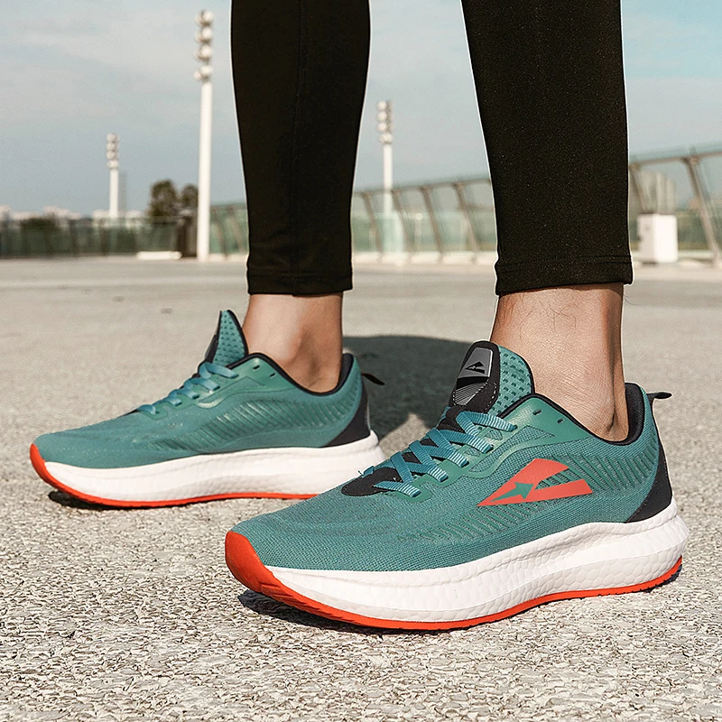 Men's Running Shoes Summer Mesh Breathable Retro Shoes High Quality Fashion 2025 Mens Cushioning Sneakers
Men's Running Shoes Summer Mesh Breathable Retro Shoes High Quality Fashion 2025 Mens Cushioning Sneakers