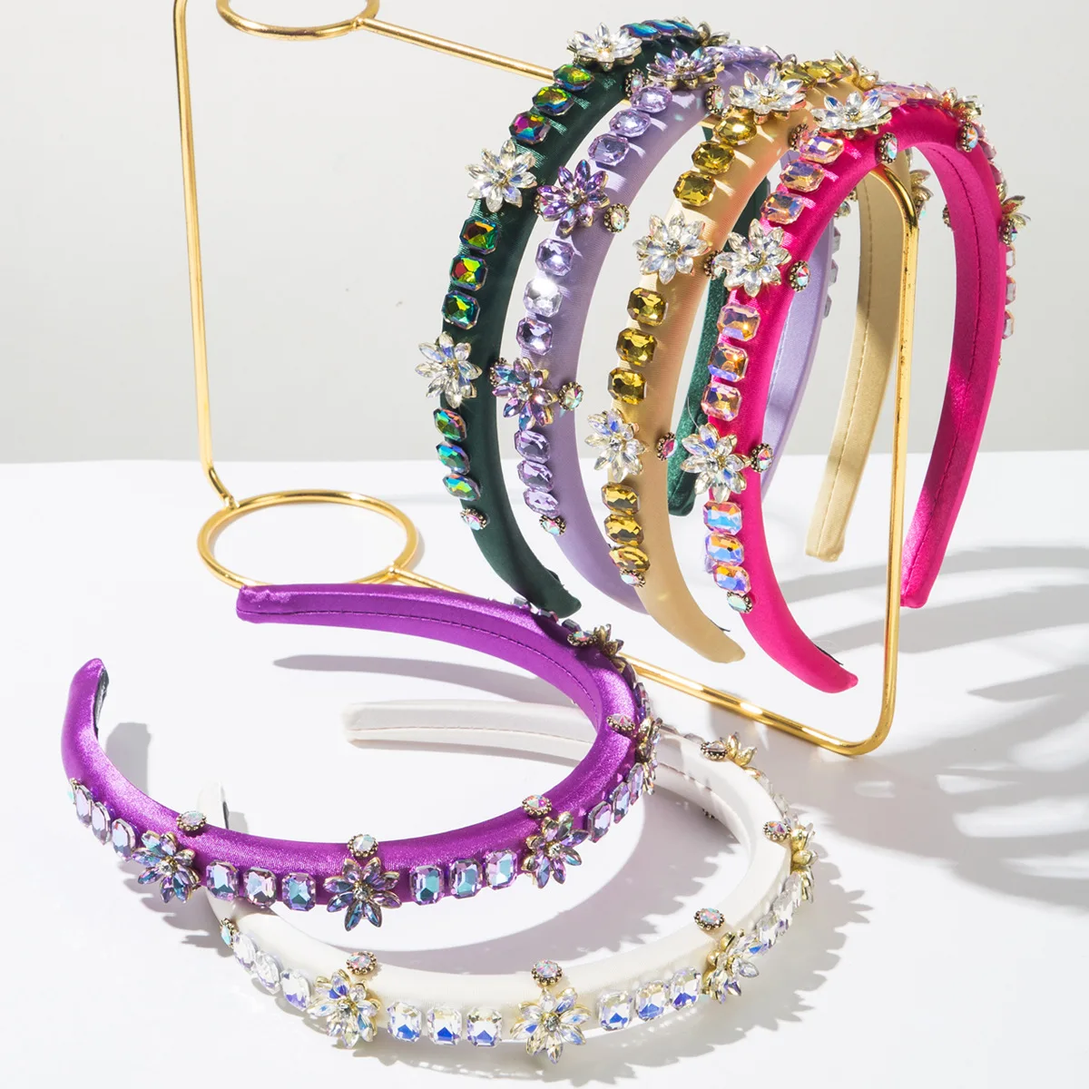 Heming headband fashionable baroque style shining crystal flower sponge headband women's colored rhinestone trend new hair acces
Heming headband fashionable baroque style shining crystal flower sponge headband women's colored rhinestone trend new hair acces