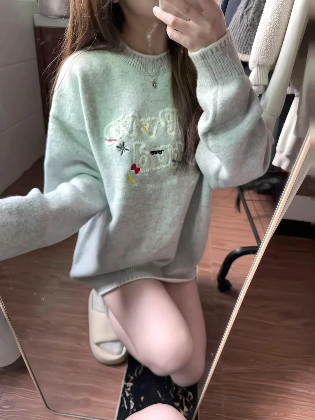 Ladies' Loose Fit Knitted Sweater Embroidered Letter Design Comfortable Soft Style Korean Fashion Autumn Winter New Arrival
Ladies' Loose Fit Knitted Sweater Embroidered Letter Design Comfortable Soft Style Korean Fashion Autumn Winter New Arrival