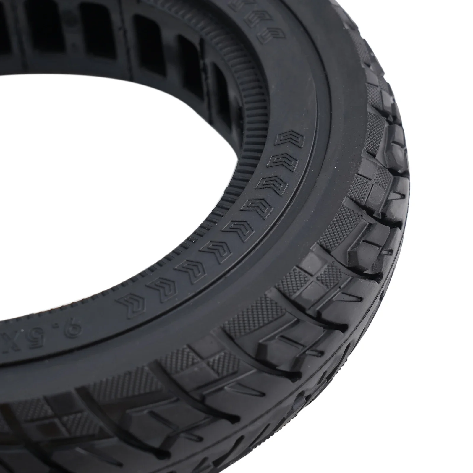 9.5 Inch 9.5*2.0 Off-Road Solid Tire For Electric Scooter 9.5x2.0 Rubber Explosion-proof Tubeless Tire E-Scooter Wheel Parts
9.5 Inch 9.5*2.0 Off-Road Solid Tire For Electric Scooter 9.5x2.0 Rubber Explosion-proof Tubeless Tire E-Scooter Wheel Parts