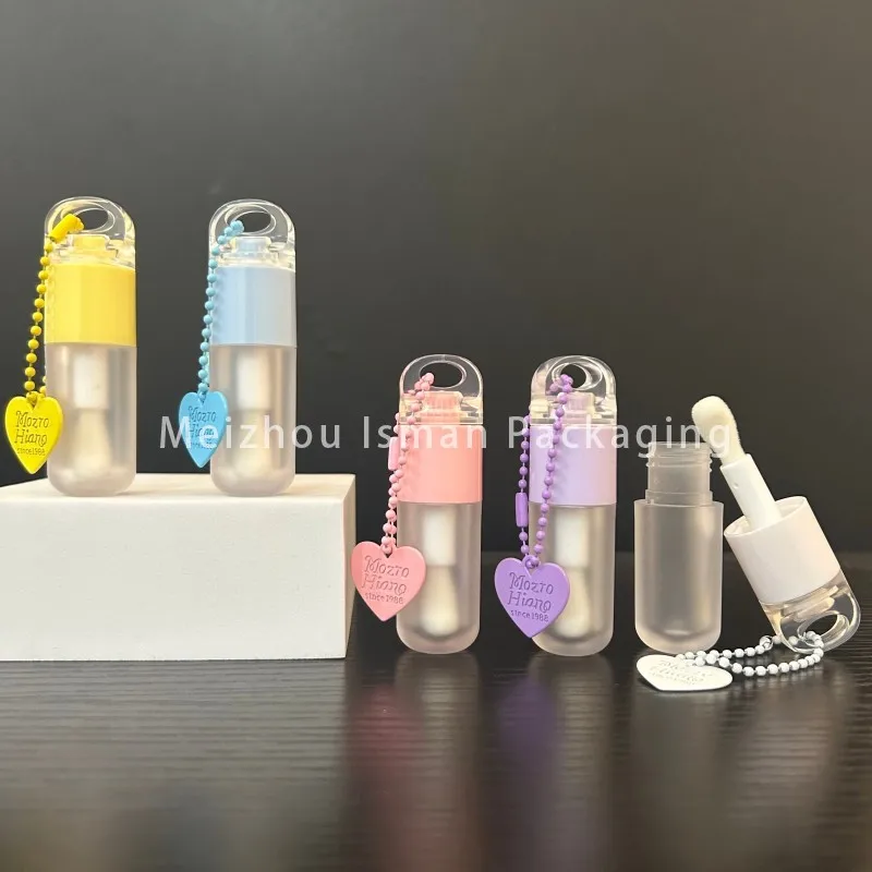 50Pcs New Product Cute Fancy Frosted Lipgloss Tubes Plastic Clear Top Lip Oil Bottle Cosmetic Packaging DIY With Keychain 5ml
50Pcs New Product Cute Fancy Frosted Lipgloss Tubes Plastic Clear Top Lip Oil Bottle Cosmetic Packaging DIY With Keychain 5ml