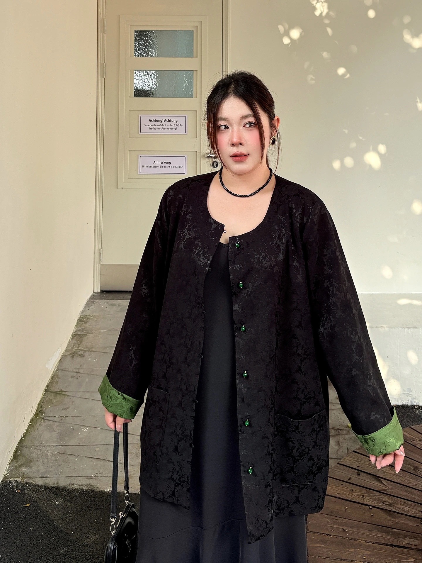 Высококачественный женский тюнет большого размера, осенний новый свободный корейский открытый кардиган с вышивкой для красоты больших размеров
Высококачественный женский тюнет большого размера, осенний новый свободный корейский открытый кардиган с вышивкой для красоты больших размеров