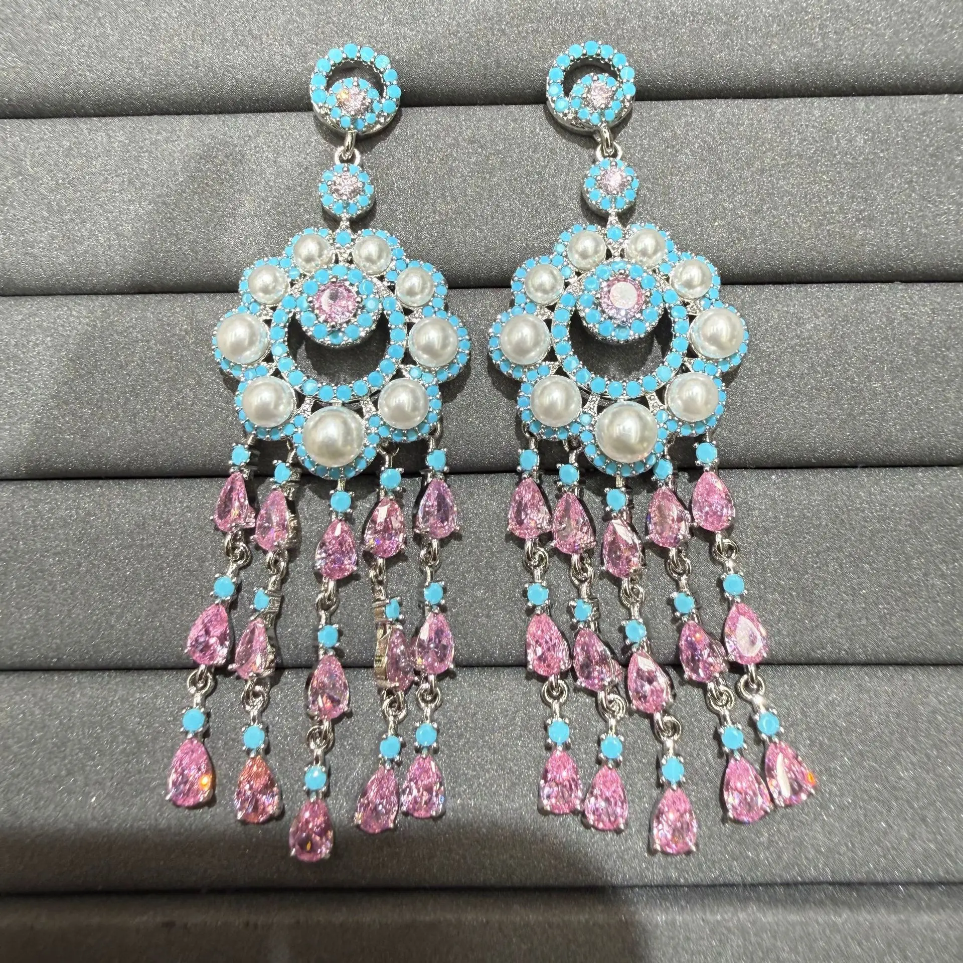 Pearl & Cubic Zirconia Tassel Chandelier Statement Earrings flower Water Drop Long Dangle Earrings for Women Wedding Jewelry
Pearl & Cubic Zirconia Tassel Chandelier Statement Earrings flower Water Drop Long Dangle Earrings for Women Wedding Jewelry