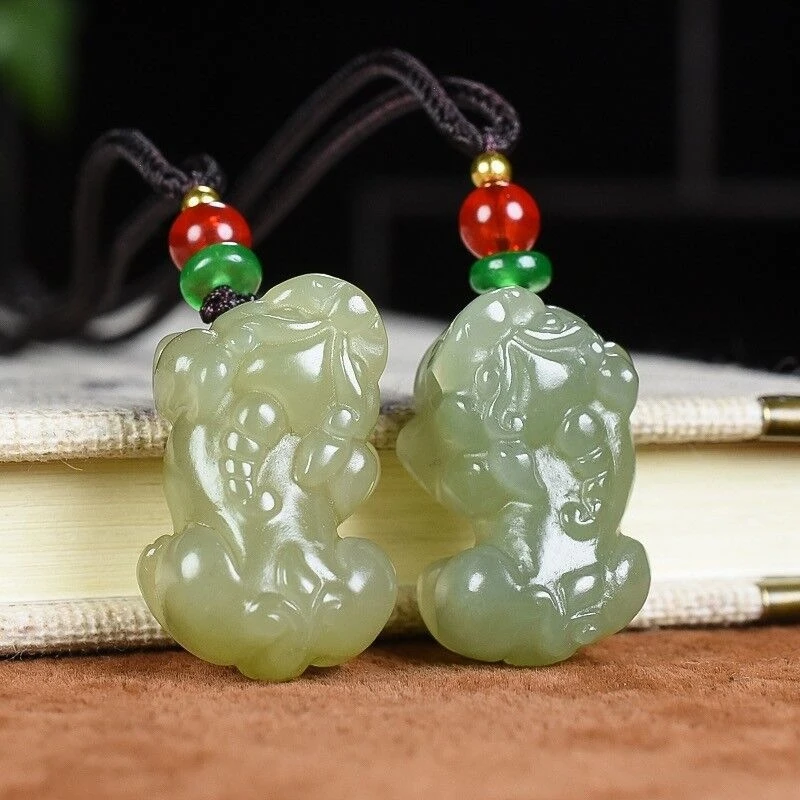Hotan Qinghai Material Lake Green Pixiu Pendant Men and Women Jade Ornament
Hotan Qinghai Material Lake Green Pixiu Pendant Men and Women Jade Ornament