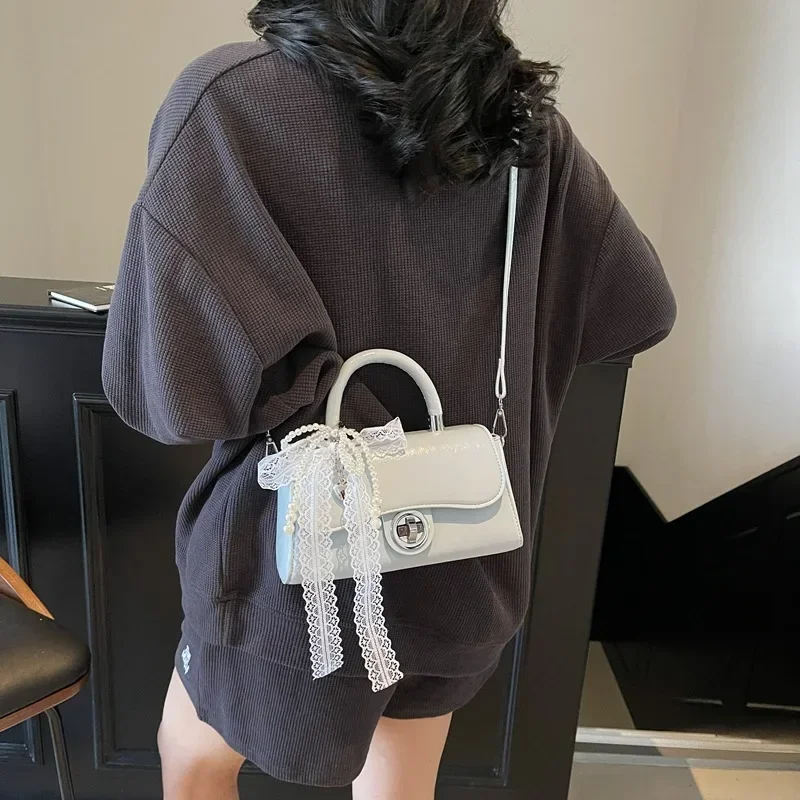 2025 New Mini Square Crossbody Bag, Luxury Designer Tote for Women, Versatile Shoulder Bag for Commute & Travel
2025 New Mini Square Crossbody Bag, Luxury Designer Tote for Women, Versatile Shoulder Bag for Commute & Travel