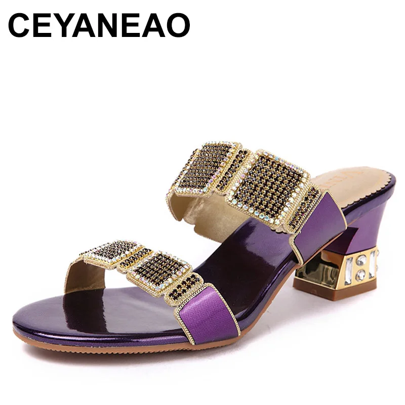 2025 Fashion diamond women's new slippers Bohemian women's inlaid with diamond large slippers women shoes
2025 Fashion diamond women's new slippers Bohemian women's inlaid with diamond large slippers women shoes