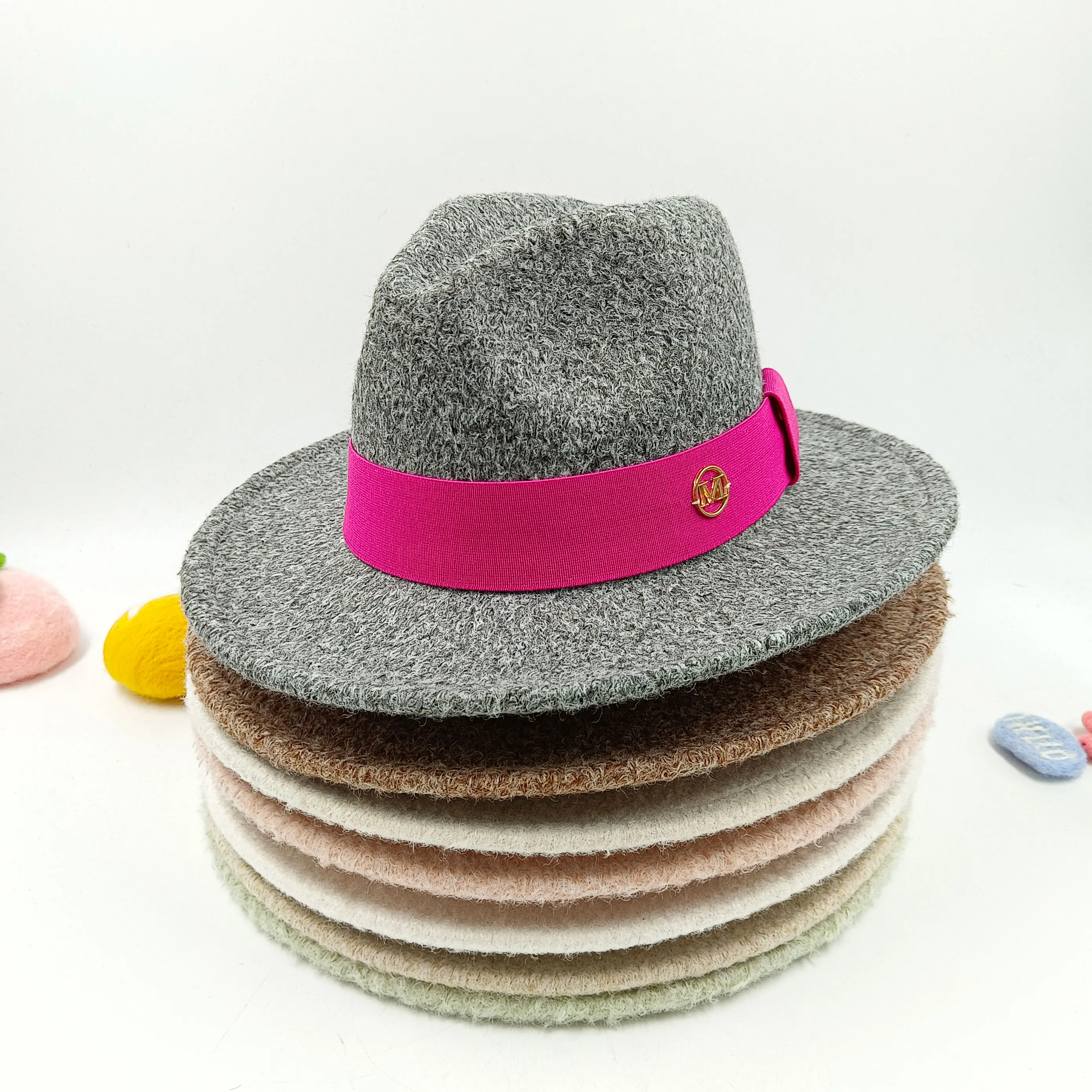 35% wool fedora lamb wool hat rose red webbing accessories mens jazz flat brim church hat fedora hat men
35% wool fedora lamb wool hat rose red webbing accessories mens jazz flat brim church hat fedora hat men
