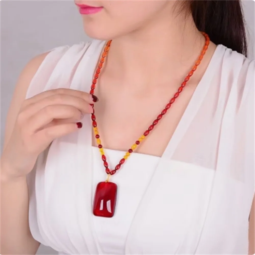 Baltic blood, swimming pool, water drop, Wushi pendant, amber pendant for men and women, high quality amber rough stone
Baltic blood, swimming pool, water drop, Wushi pendant, amber pendant for men and women, high quality amber rough stone