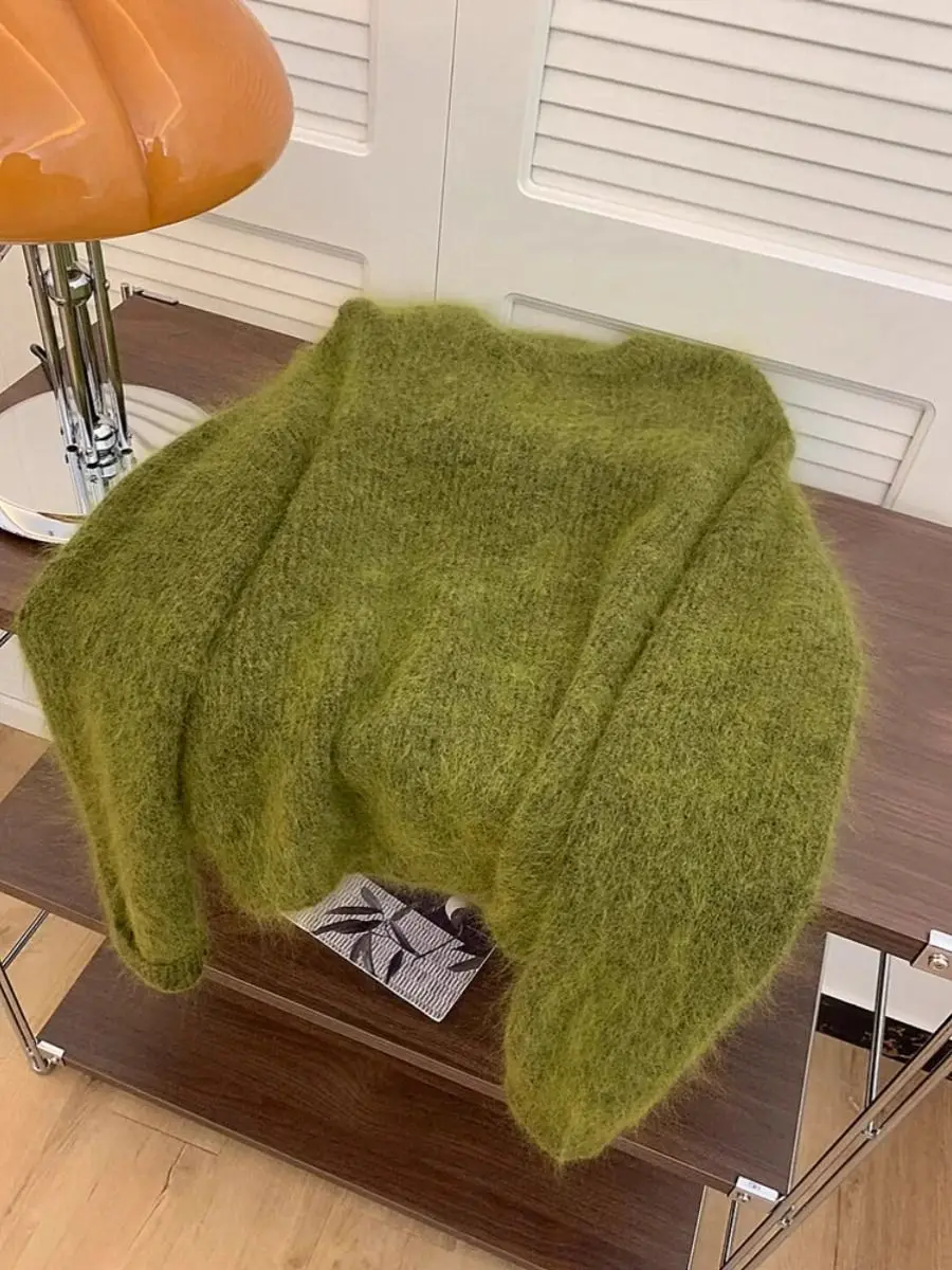 Women's Trendy Simple Casual Green Soft All Match Knitted Sweater Female Chic O Neck Long Sleeve Loose Pullover Tops Y2K Jumper
Women's Trendy Simple Casual Green Soft All Match Knitted Sweater Female Chic O Neck Long Sleeve Loose Pullover Tops Y2K Jumper