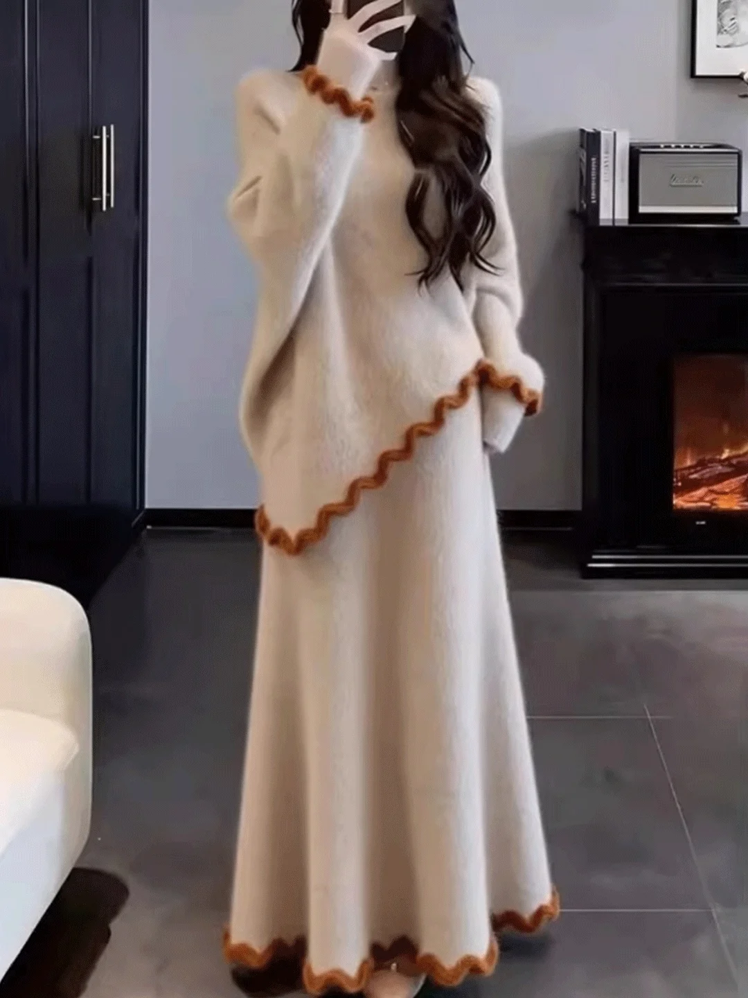 Soft Knitted Two-Piece Set Women's Winter Color Block Sweater Skirt Gentle Style Warm Casual Fashion Ensemble
Soft Knitted Two-Piece Set Women's Winter Color Block Sweater Skirt Gentle Style Warm Casual Fashion Ensemble