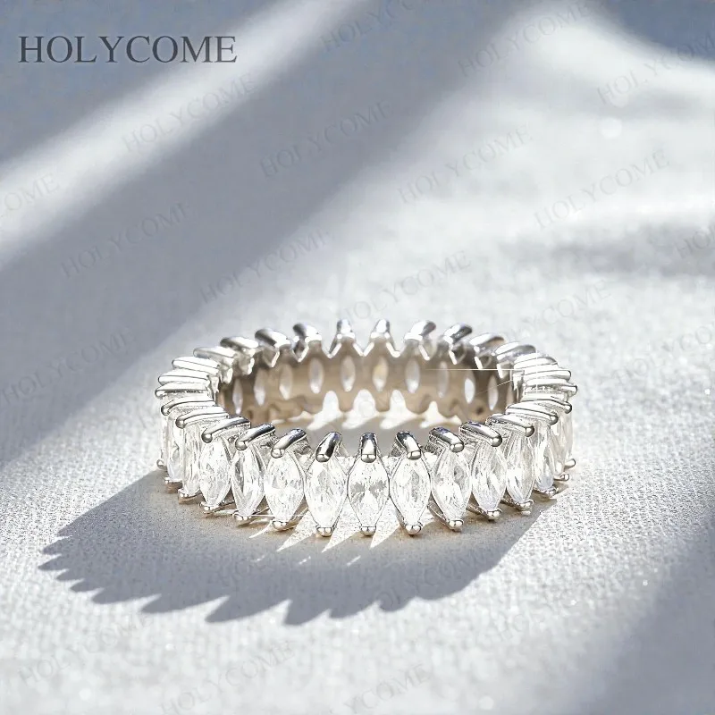 Marquise Cut Custom Moissanite Ring 2x4mm D Color VVS1 Wholesale Price For Ladies Girls Wedding Birthday Party Jewelry Presents
Marquise Cut Custom Moissanite Ring 2x4mm D Color VVS1 Wholesale Price For Ladies Girls Wedding Birthday Party Jewelry Presents