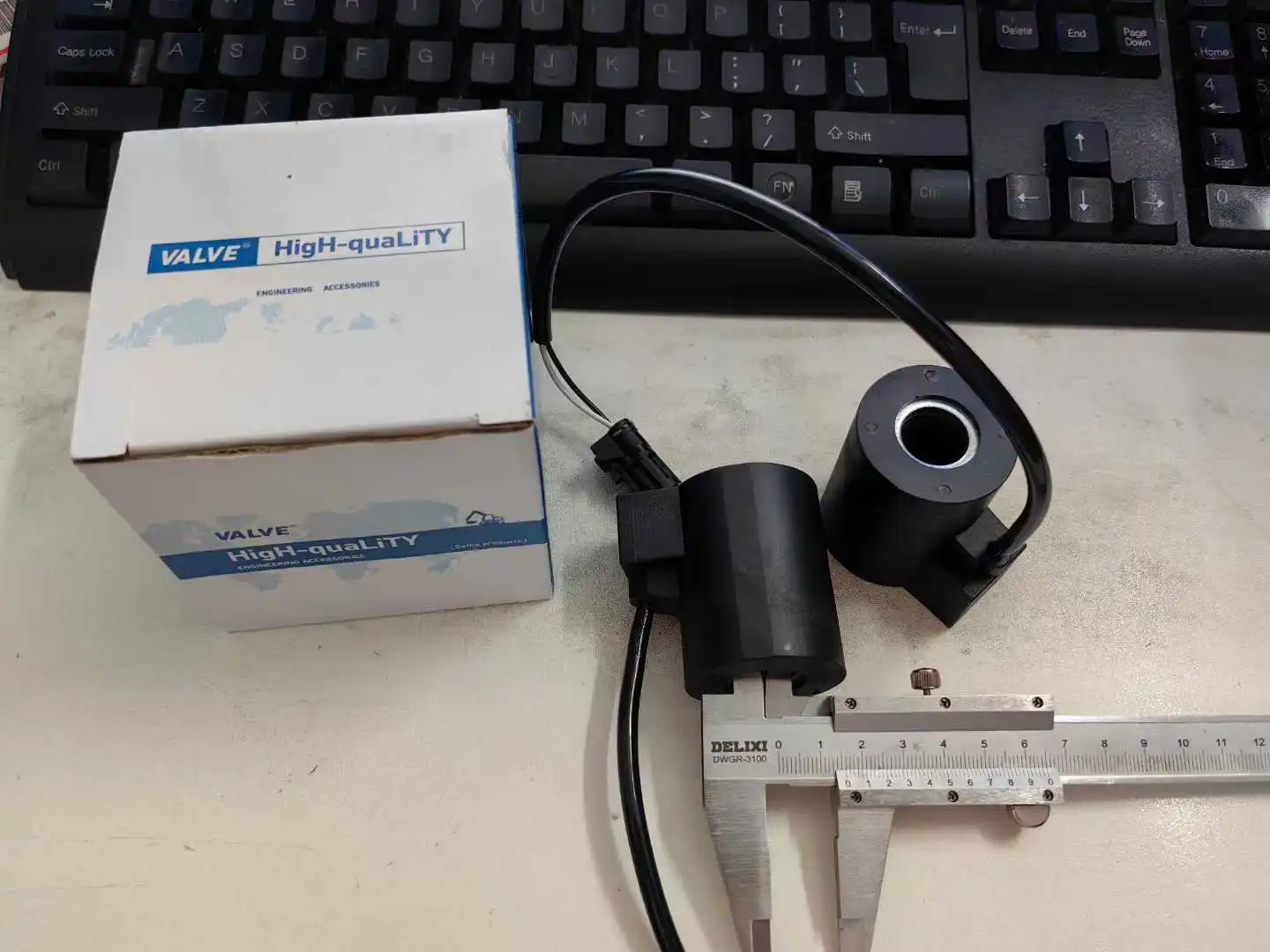 Solenoid Valve for DOOSAN 24V 3PCS/LOT
Solenoid Valve for DOOSAN 24V 3PCS/LOT