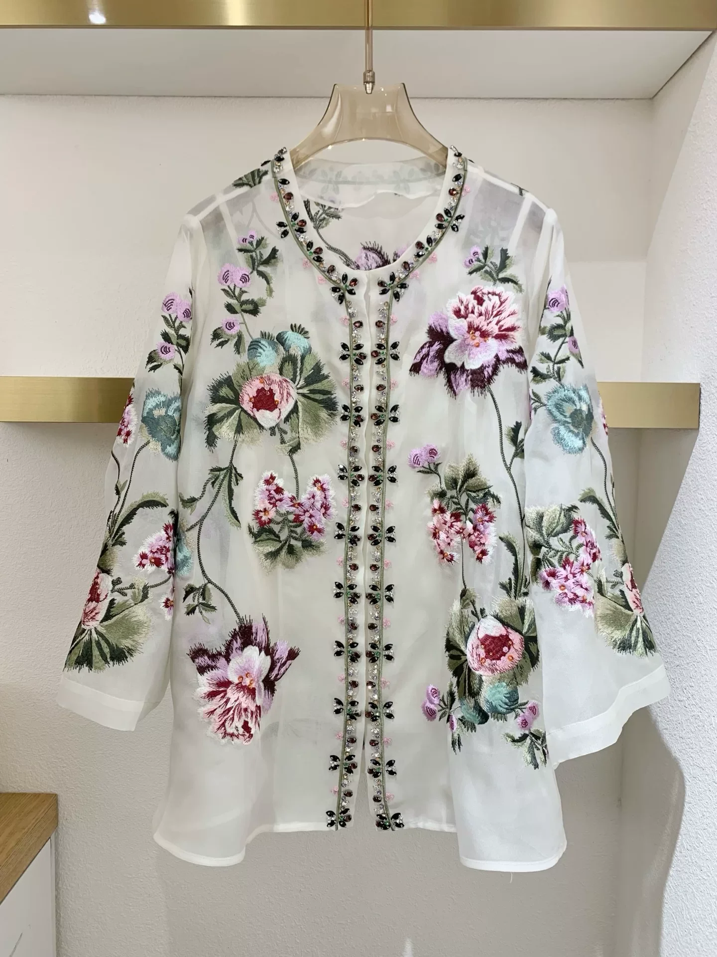 2026 Spring Summer Women's Vintage Silk Organza Jacket Fashion Diamonds Flowers Embroidered Loose White Shirt
2026 Spring Summer Women's Vintage Silk Organza Jacket Fashion Diamonds Flowers Embroidered Loose White Shirt