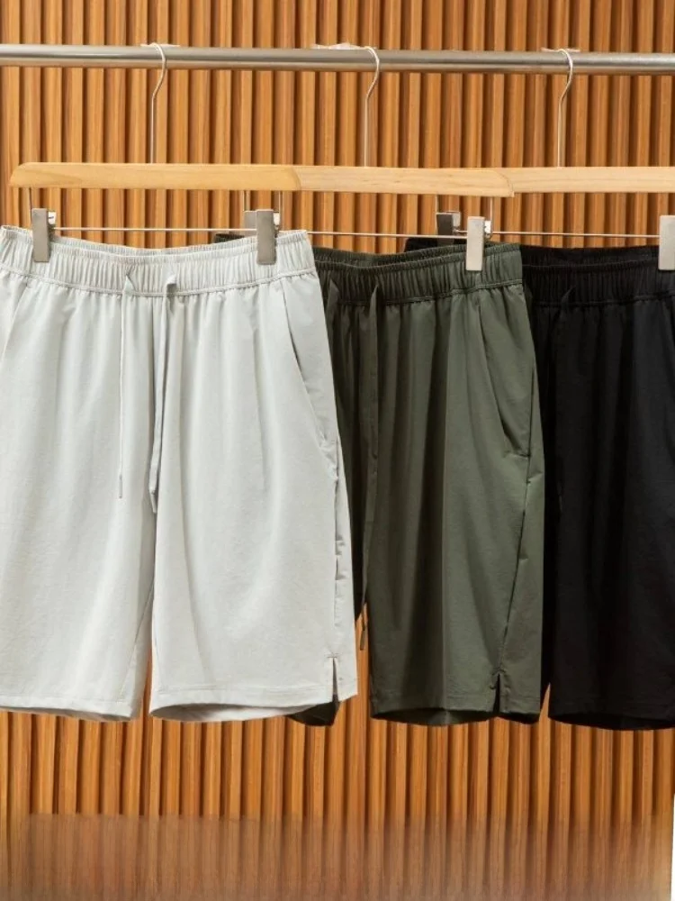 Functionality Meets Style: Laser-Pierced, Lightweight, Quick-Drying Summer Shorts for Men Outdoor Sports Casual Fashion
Functionality Meets Style: Laser-Pierced, Lightweight, Quick-Drying Summer Shorts for Men Outdoor Sports Casual Fashion