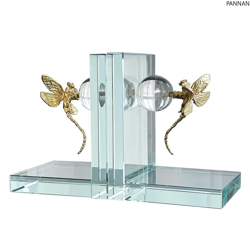 Modern light luxury animal crystal love bear ornament living room study ornament
Modern light luxury animal crystal love bear ornament living room study ornament