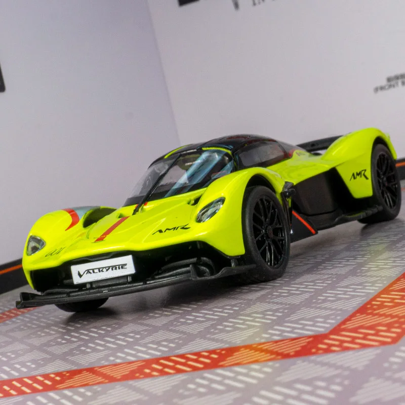 1:32 Aston Martin Valkyrie модель автомобиля из сплава, украшения, двери и капот, можно открыть игрушечный автомобиль, подарки, богатые детали, тонкая работа
1:32 Aston Martin Valkyrie модель автомобиля из сплава, украшения, двери и капот, можно открыть игрушечный автомобиль, подарки, богатые детали, тонкая работа