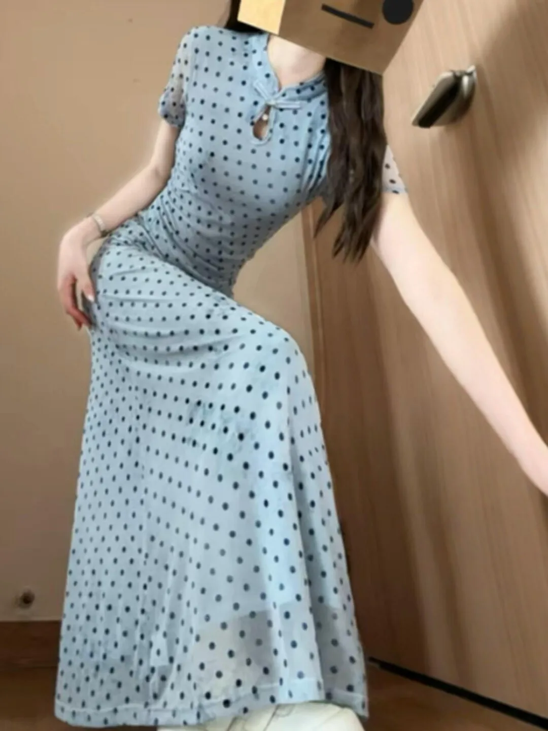 Retro Unique Polka Dot Hollow out Slim Fit Long Dress New Chinese Style Women's Elegant Dress Summer Short Sleeve Midi Dress
Retro Unique Polka Dot Hollow out Slim Fit Long Dress New Chinese Style Women's Elegant Dress Summer Short Sleeve Midi Dress