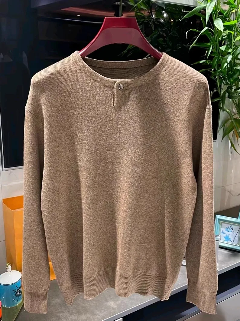 Высококачественный мужской вязаный свитер с воротником хенли, модный, стильный, удобный, новинка сезона осень-зима, стандартный крой, размер L
Высококачественный мужской вязаный свитер с воротником хенли, модный, стильный, удобный, новинка сезона осень-зима, стандартный крой, размер L