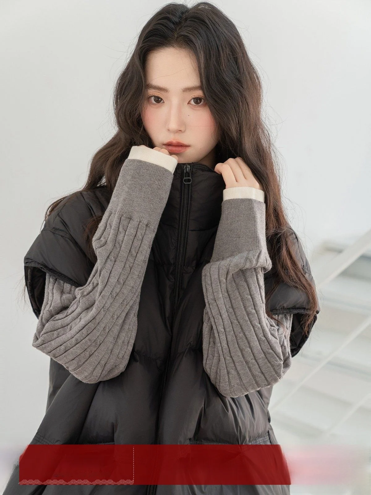 Женский утепленный жилет MoZa Bla с высоким воротником и двойной молнией, свободный крой, теплая верхняя одежда для осени и зимы, новинка, стильный повседневный модный вариант
Женский утепленный жилет MoZa Bla с высоким воротником и двойной молнией, свободный крой, теплая верхняя одежда для осени и зимы, новинка, стильный повседневный модный вариант