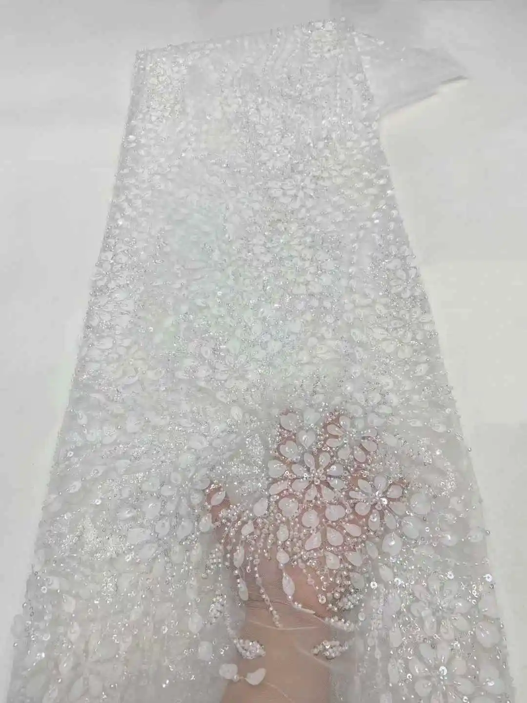 French Beaded Lace Fabric White For Wedding Dresses Luxury Handmade Crystal Beads High Quality Bridal African Sequined Tulle
French Beaded Lace Fabric White For Wedding Dresses Luxury Handmade Crystal Beads High Quality Bridal African Sequined Tulle