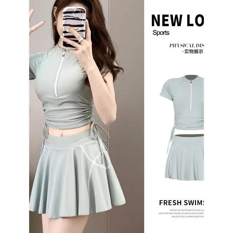 Сексуальное модное женское нижнее белье: комплект из двух предметов, спортивный купальник-треугольник, нейлоновая юбка-шорты для плавания, футболка с защитой от УФ-излучения для молодых девушек-студенток
Сексуальное модное женское нижнее белье: комплект из двух предметов, спортивный купальник-треугольник, нейлоновая юбка-шорты для плавания, футболка с защитой от УФ-излучения для молодых девушек-студенток