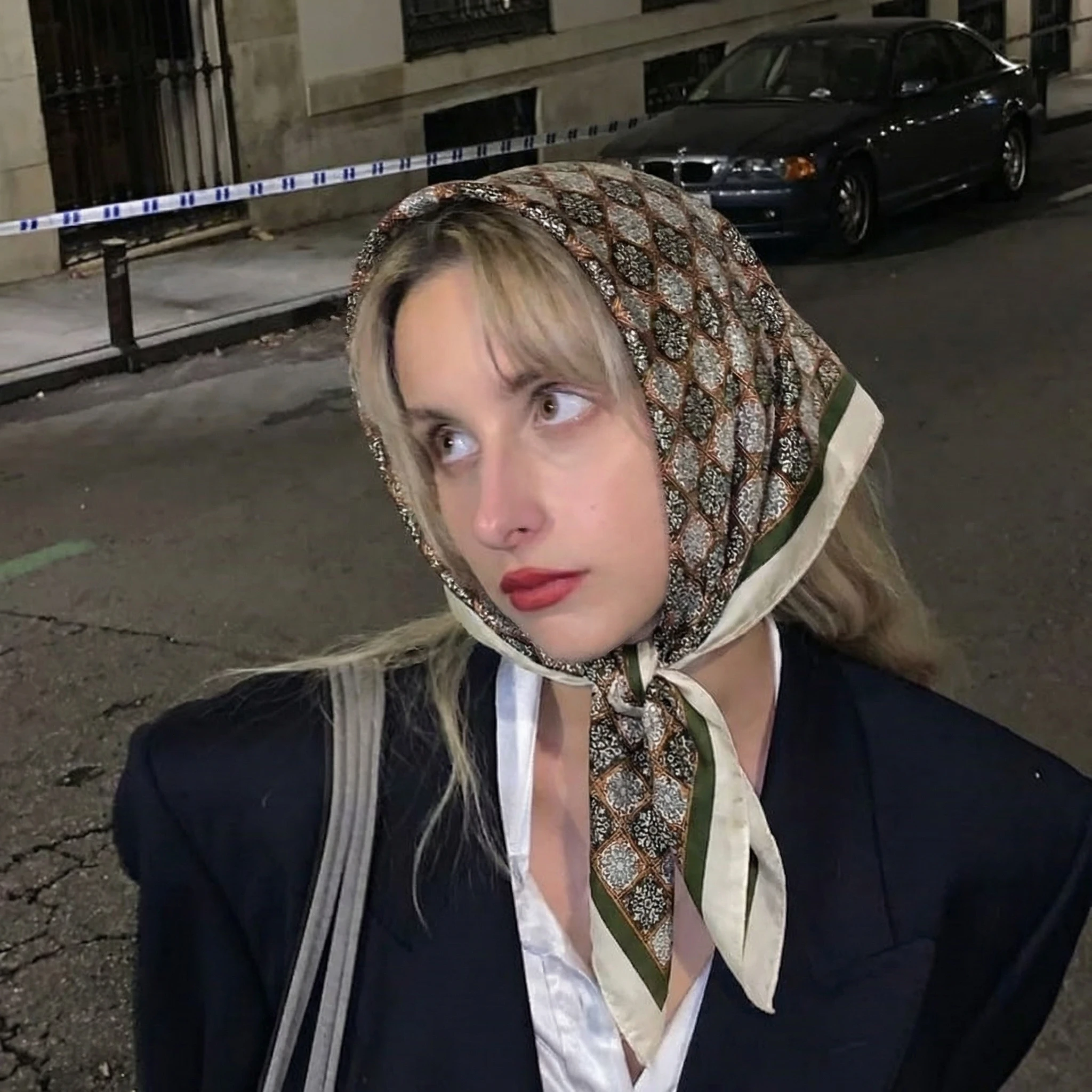 New Twill Shawl Triangle Scarf For Women Paisley Neckerchief Female New Headband Hair Bands Print Foulard Hijab Wraps Bandana
New Twill Shawl Triangle Scarf For Women Paisley Neckerchief Female New Headband Hair Bands Print Foulard Hijab Wraps Bandana