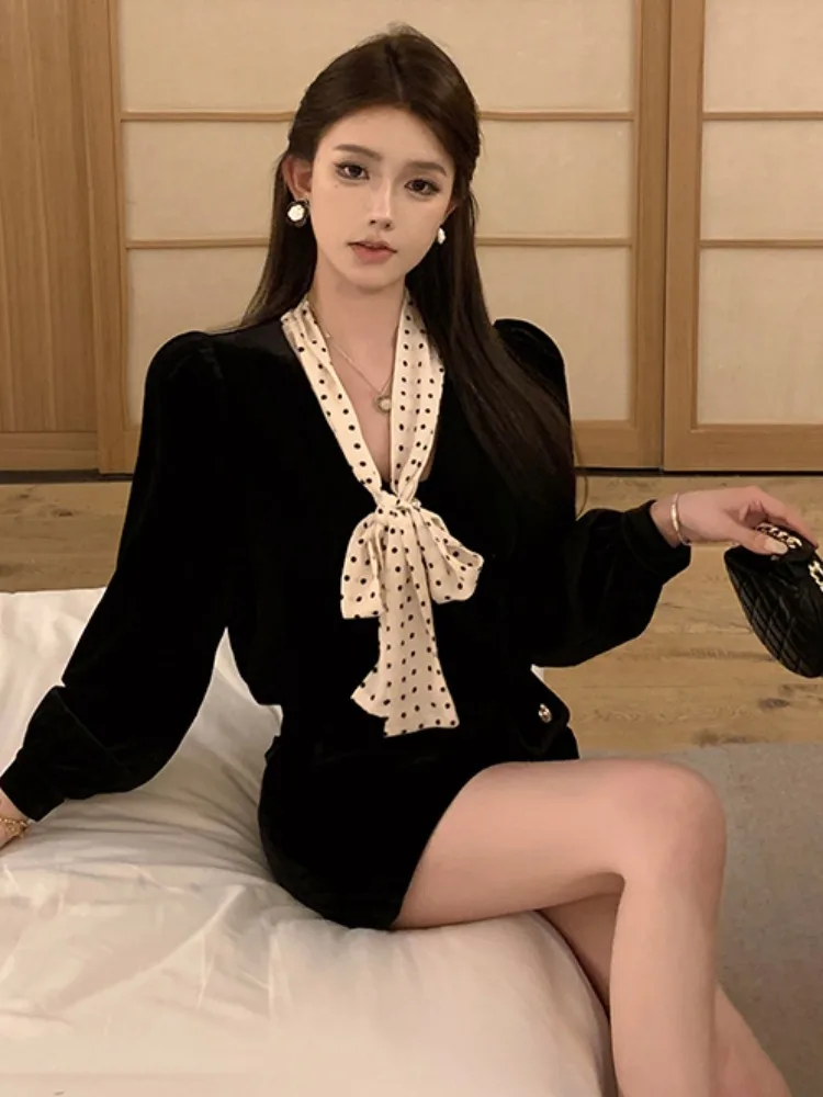 Elegant Velvet Set Women's Bubble Sleeve V-neck Knot Slimming Top Autumn Skirt Korean Style Commute Fashion
Elegant Velvet Set Women's Bubble Sleeve V-neck Knot Slimming Top Autumn Skirt Korean Style Commute Fashion