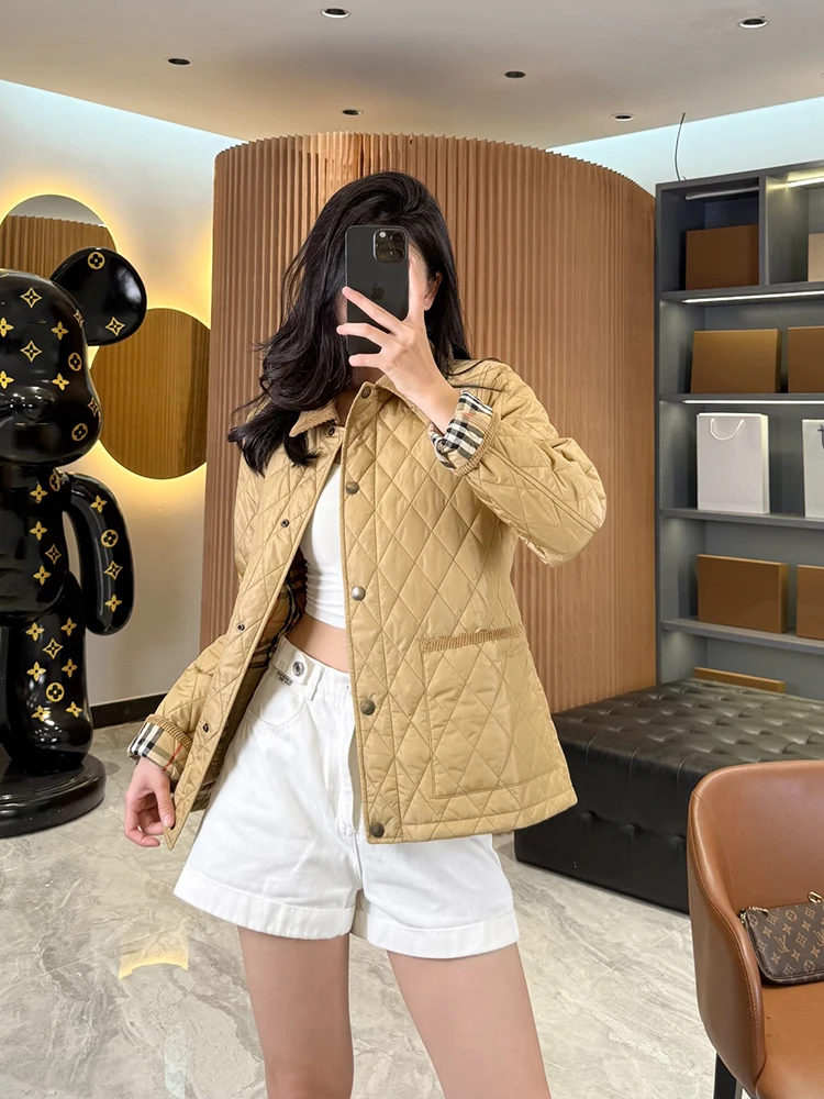 Autumn Winter British Style Women's Clothing Corduroy Collar Regular Single Button Cotton Jacket Collar Long Sleeve Soli...
Autumn Winter British Style Women's Clothing Corduroy Collar Regular Single Button Cotton Jacket Collar Long Sleeve Soli...