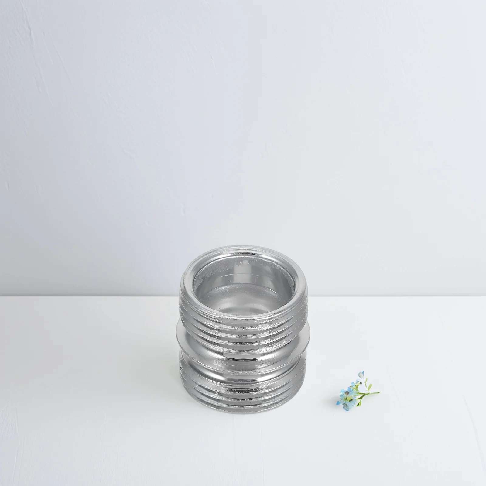 4pcs Shelf Nut For Wire Shelves Double Headed Threaded Connector Dual Slot Design Replacement Parts Metal Rack Fixing Hardware
4pcs Shelf Nut For Wire Shelves Double Headed Threaded Connector Dual Slot Design Replacement Parts Metal Rack Fixing Hardware