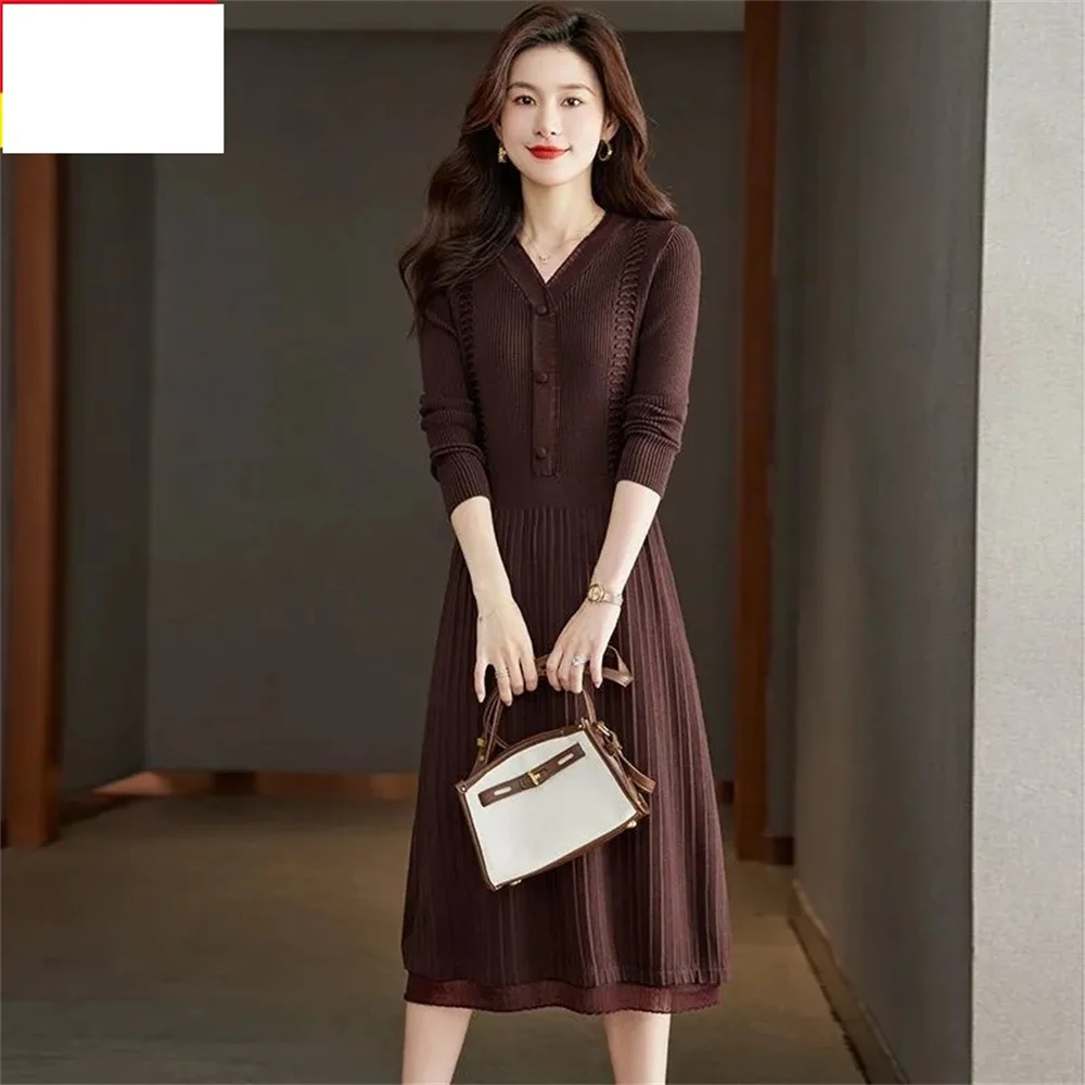 Mid To Long Autumn/winter Base Woolen Dress Fashionable and Stylish V-neck plus Size Slimming Wool Lnitted Dress Women New
Mid To Long Autumn/winter Base Woolen Dress Fashionable and Stylish V-neck plus Size Slimming Wool Lnitted Dress Women New