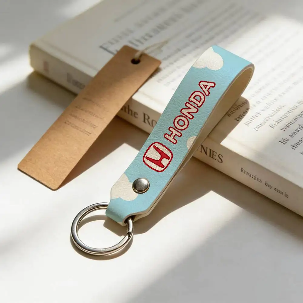 Высококачественный брелок для ключей из искусственной кожи для мотоциклов Honda, винтажный стиль, подвеска для ключей для скутеров и мотокросса
Высококачественный брелок для ключей из искусственной кожи для мотоциклов Honda, винтажный стиль, подвеска для ключей для скутеров и мотокросса