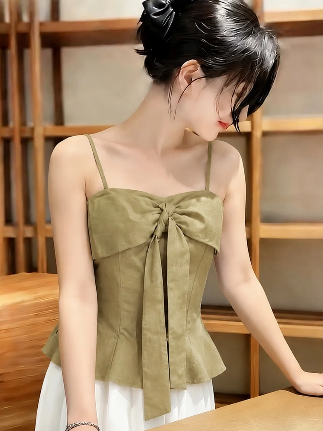 Elegant Sexy Knot Sleeveless Strap Vest Summer Sweet Style Fashionable Versatile Exquisite Trendy Top Women's Clothing
Elegant Sexy Knot Sleeveless Strap Vest Summer Sweet Style Fashionable Versatile Exquisite Trendy Top Women's Clothing