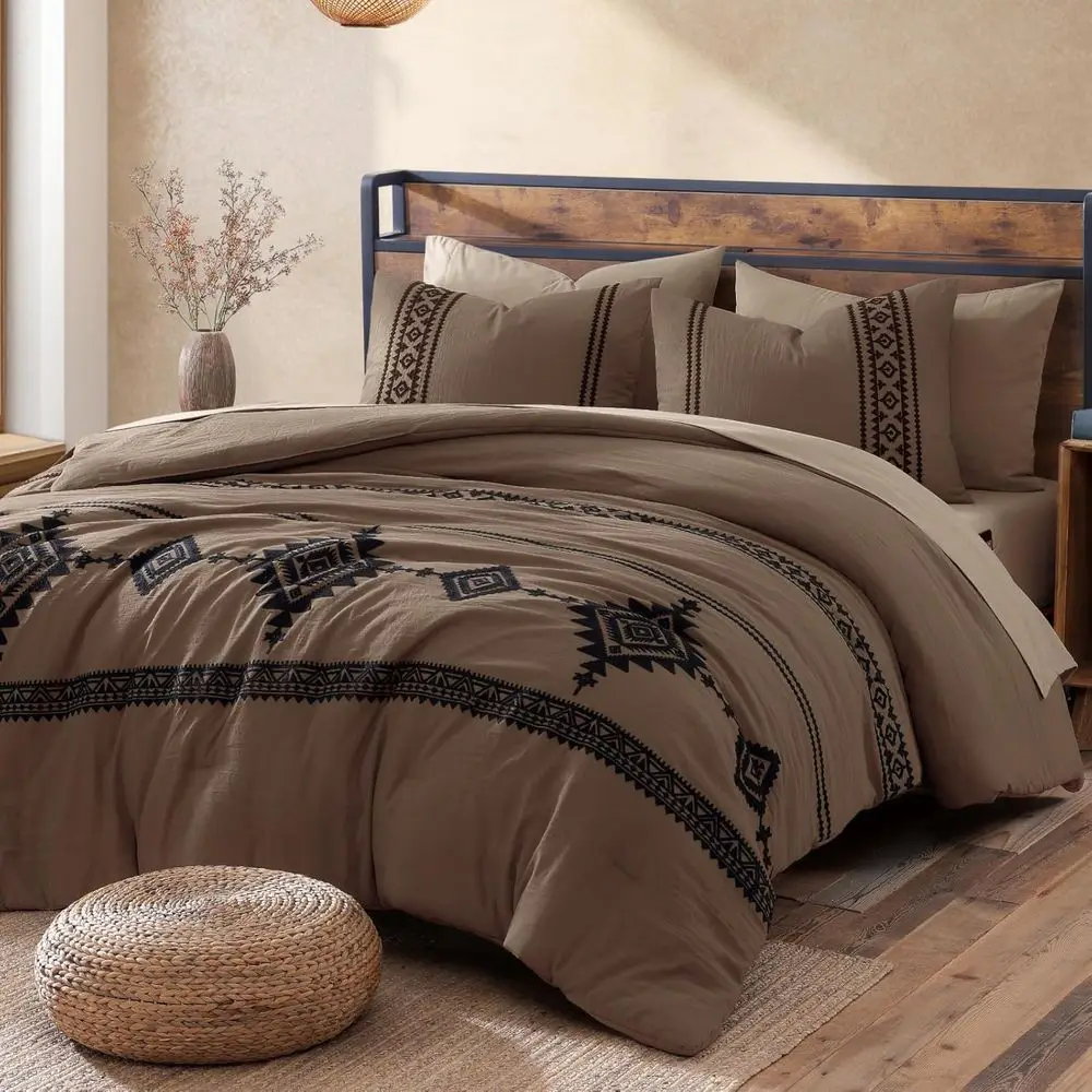 Комплект постельного белья California King Comforter Set, коричневый, с вышивкой в западном стиле, бохо, 7 предметов, всесезонный, в комплекте с простынями, в стиле амбарный домик, в сумке.
Комплект постельного белья California King Comforter Set, коричневый, с вышивкой в западном стиле, бохо, 7 предметов, всесезонный, в комплекте с простынями, в стиле амбарный домик, в сумке.