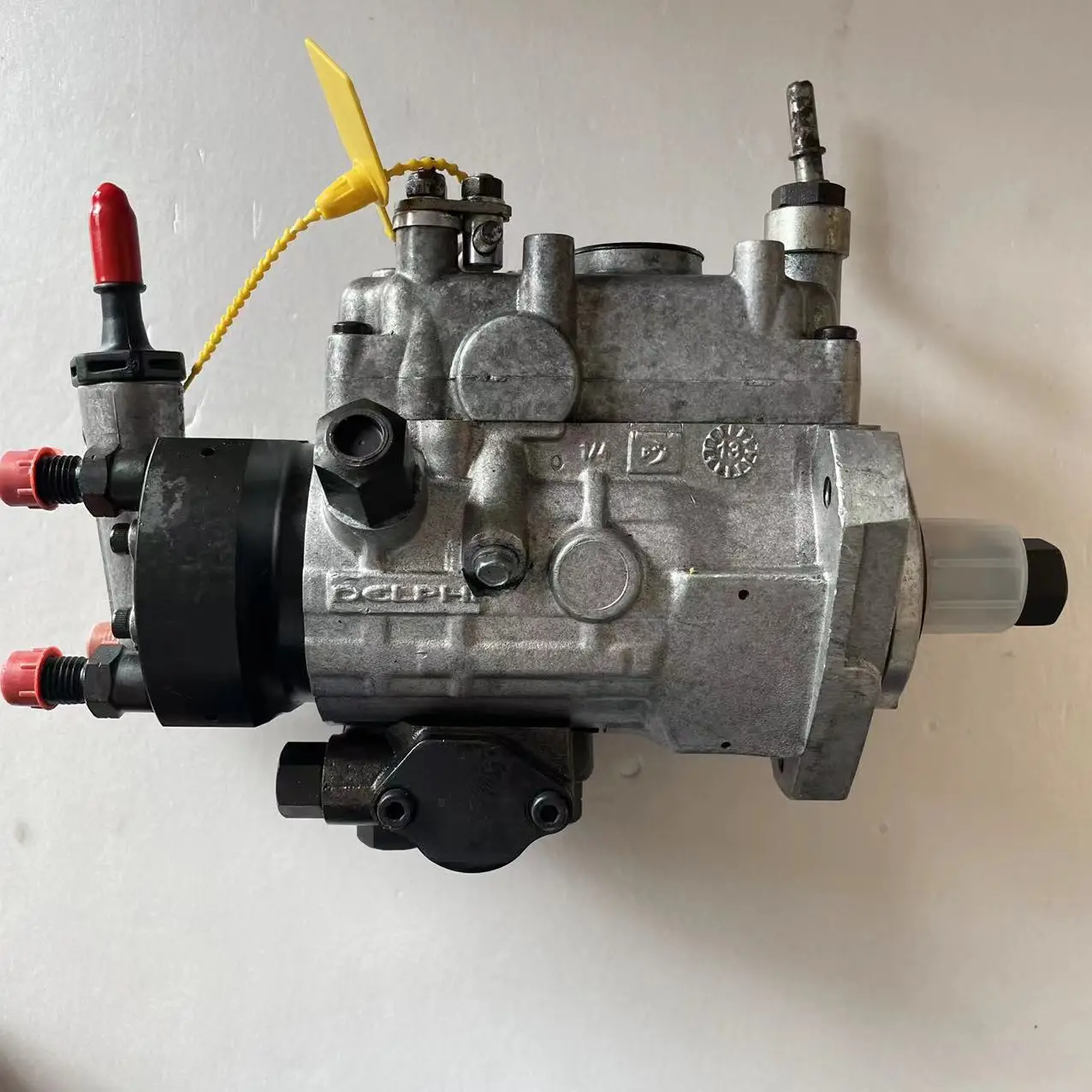 High Quality Engine diesel Fuel Pump 9320a522t Suitable for Delphi, Perkins, Best Price
High Quality Engine diesel Fuel Pump 9320a522t Suitable for Delphi, Perkins, Best Price