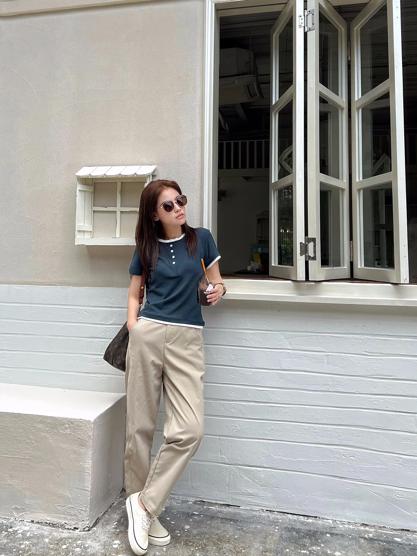 Khaki Color High Waist Straight Leg Casual Pants Women's Spring Autumn Nine Points Elastic Waist Loose Fit Versatile Trousers
Khaki Color High Waist Straight Leg Casual Pants Women's Spring Autumn Nine Points Elastic Waist Loose Fit Versatile Trousers