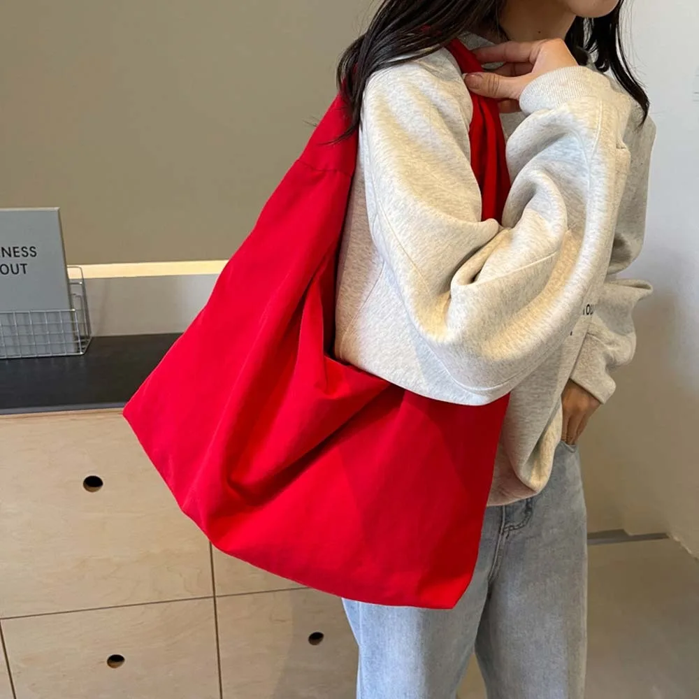 Casual Nylon Shoulder Bag Multi-Pocket Japanese Style Versatile Commuting Handbag Polyester Soft Large Capacity Tote Bag
Casual Nylon Shoulder Bag Multi-Pocket Japanese Style Versatile Commuting Handbag Polyester Soft Large Capacity Tote Bag