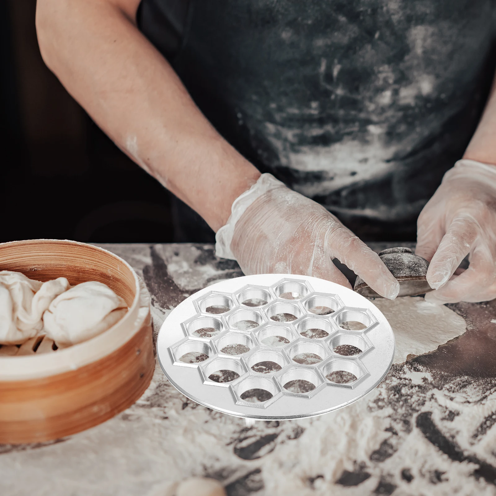Aluminum Alloy Mold Maker Gadget Dumpling Mold Easy Clean Reusable Molds Household Tool
Aluminum Alloy Mold Maker Gadget Dumpling Mold Easy Clean Reusable Molds Household Tool