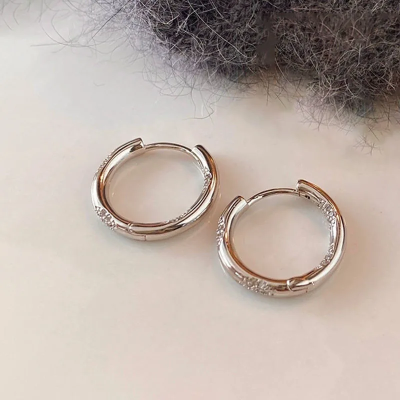 Elegant Zircon Circle Hoop Earrings For Women Lady Fashion New Trendy Jewelry Gift Party Vacation серьги женские
Elegant Zircon Circle Hoop Earrings For Women Lady Fashion New Trendy Jewelry Gift Party Vacation серьги женские