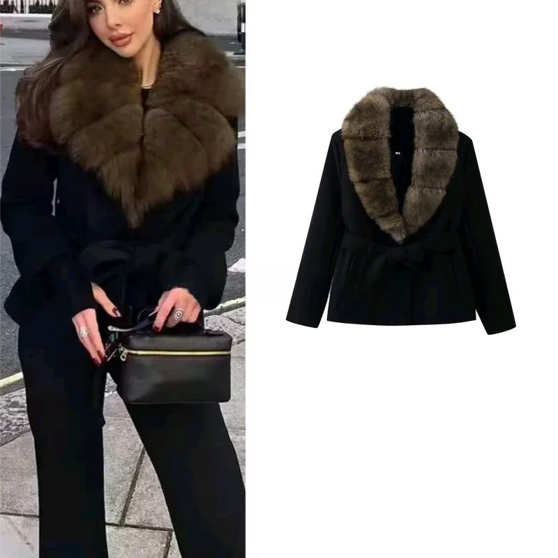 Новая зимняя женская куртка с поясом на талии, воротником и длинными рукавами, укороченная, из шерстяной смеси
Новая зимняя женская куртка с поясом на талии, воротником и длинными рукавами, укороченная, из шерстяной смеси