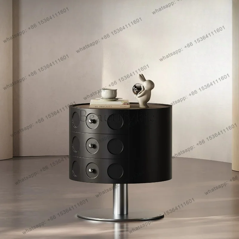 Italian minimalist locker artistic sense creative high-end bedside table
Italian minimalist locker artistic sense creative high-end bedside table