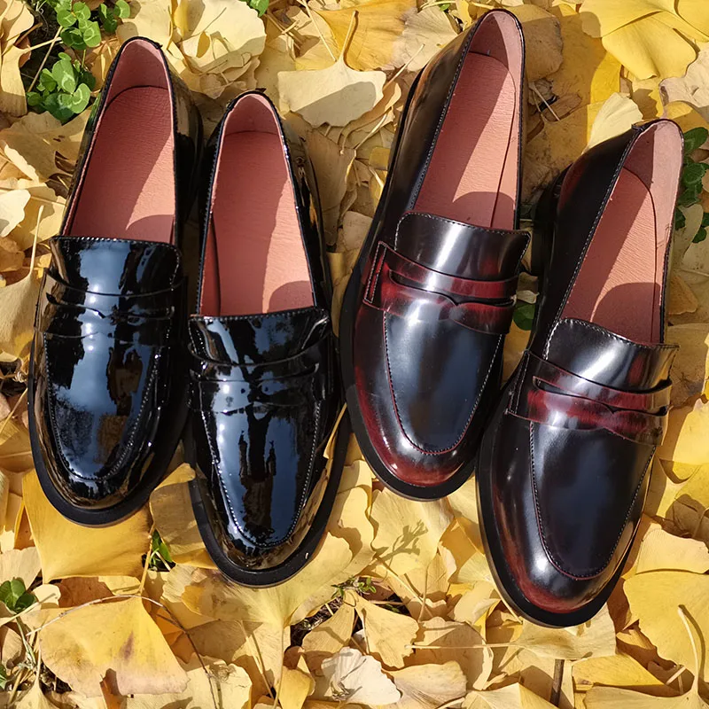 Fashion classic women's shoes plus size 22-26.5cm feet length Leather shoes spring and autumn women pumps Rub the two colors
Fashion classic women's shoes plus size 22-26.5cm feet length Leather shoes spring and autumn women pumps Rub the two colors