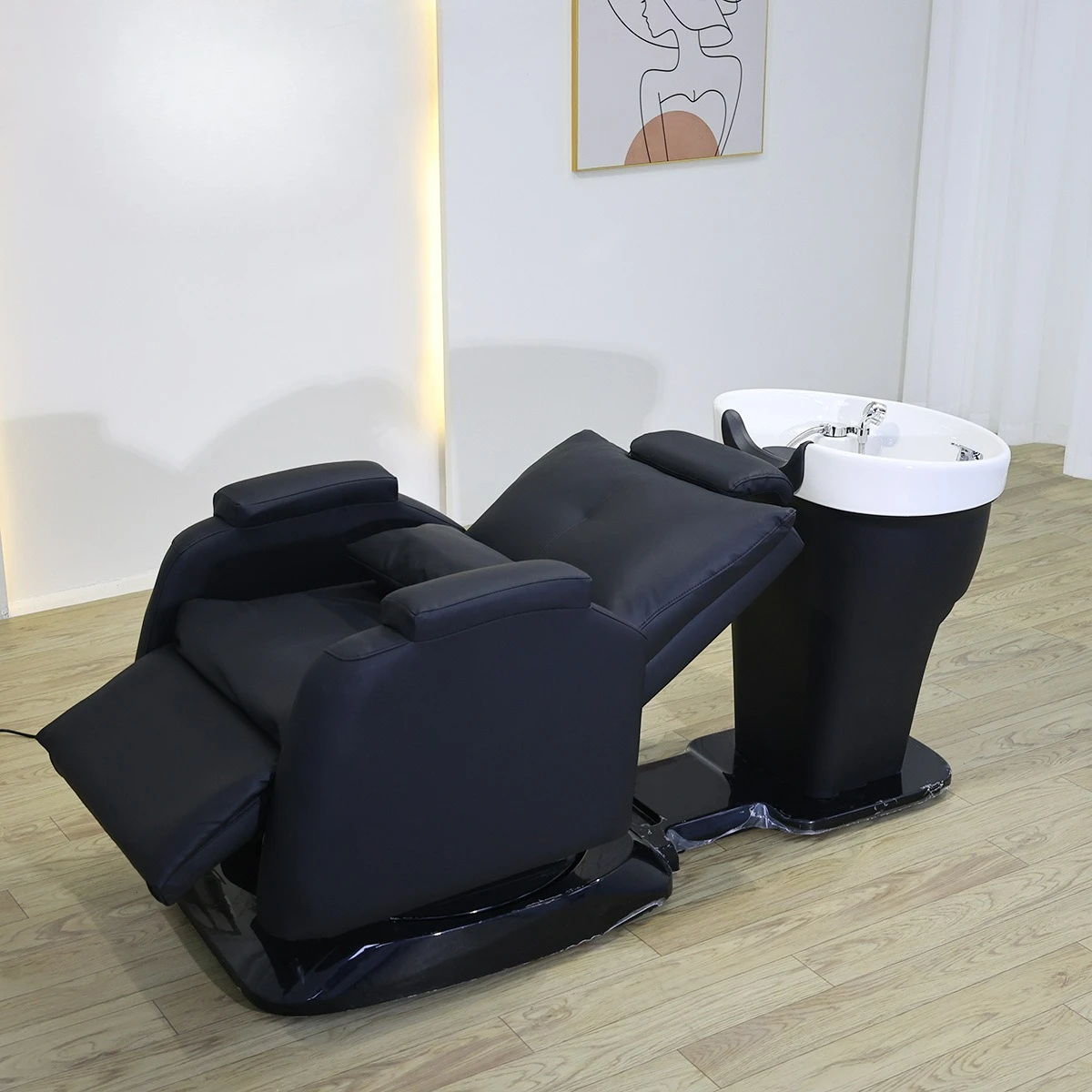 Intelligent automatic electric hair chair flushing bed scalp care chair multi-functional rotating integrated massage shampoo bed
Intelligent automatic electric hair chair flushing bed scalp care chair multi-functional rotating integrated massage shampoo bed