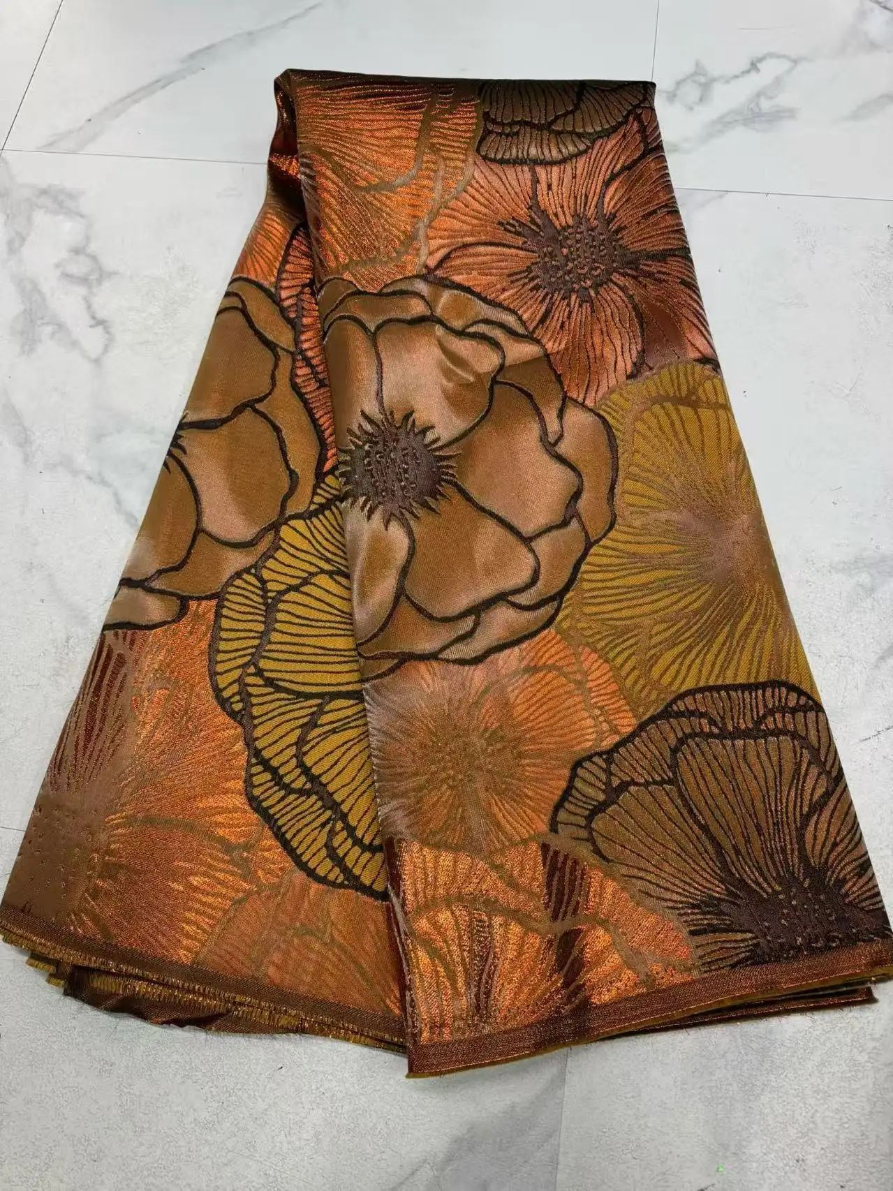 Guinea Brocade Jacquard Fabric African Lace High Quality Nigerian Wedding Dress Fabric for Bridesmaids And Special Occasions
Guinea Brocade Jacquard Fabric African Lace High Quality Nigerian Wedding Dress Fabric for Bridesmaids And Special Occasions