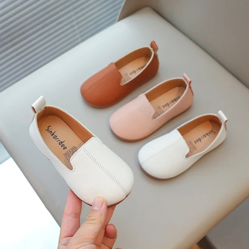 Toddlers Kids Casual Shoes for Girls Slip-on Leather Flats Moccasins Children Loafers Boys Flats for Wedding Party Soft Classic
Toddlers Kids Casual Shoes for Girls Slip-on Leather Flats Moccasins Children Loafers Boys Flats for Wedding Party Soft Classic