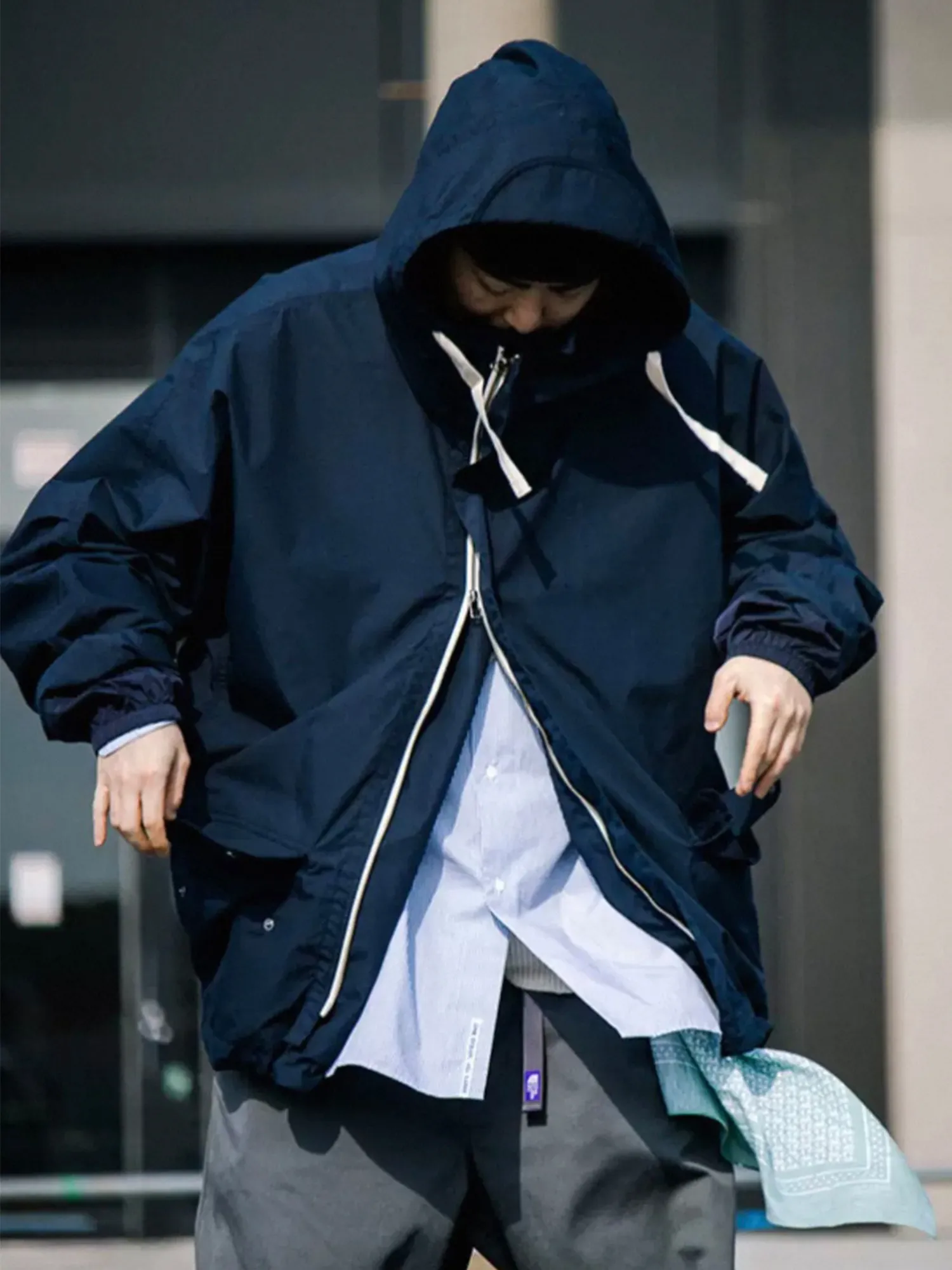 Nanamica Japanese M51 outdoor function windproof waterproof loose solid color hooded jacket
Nanamica Japanese M51 outdoor function windproof waterproof loose solid color hooded jacket