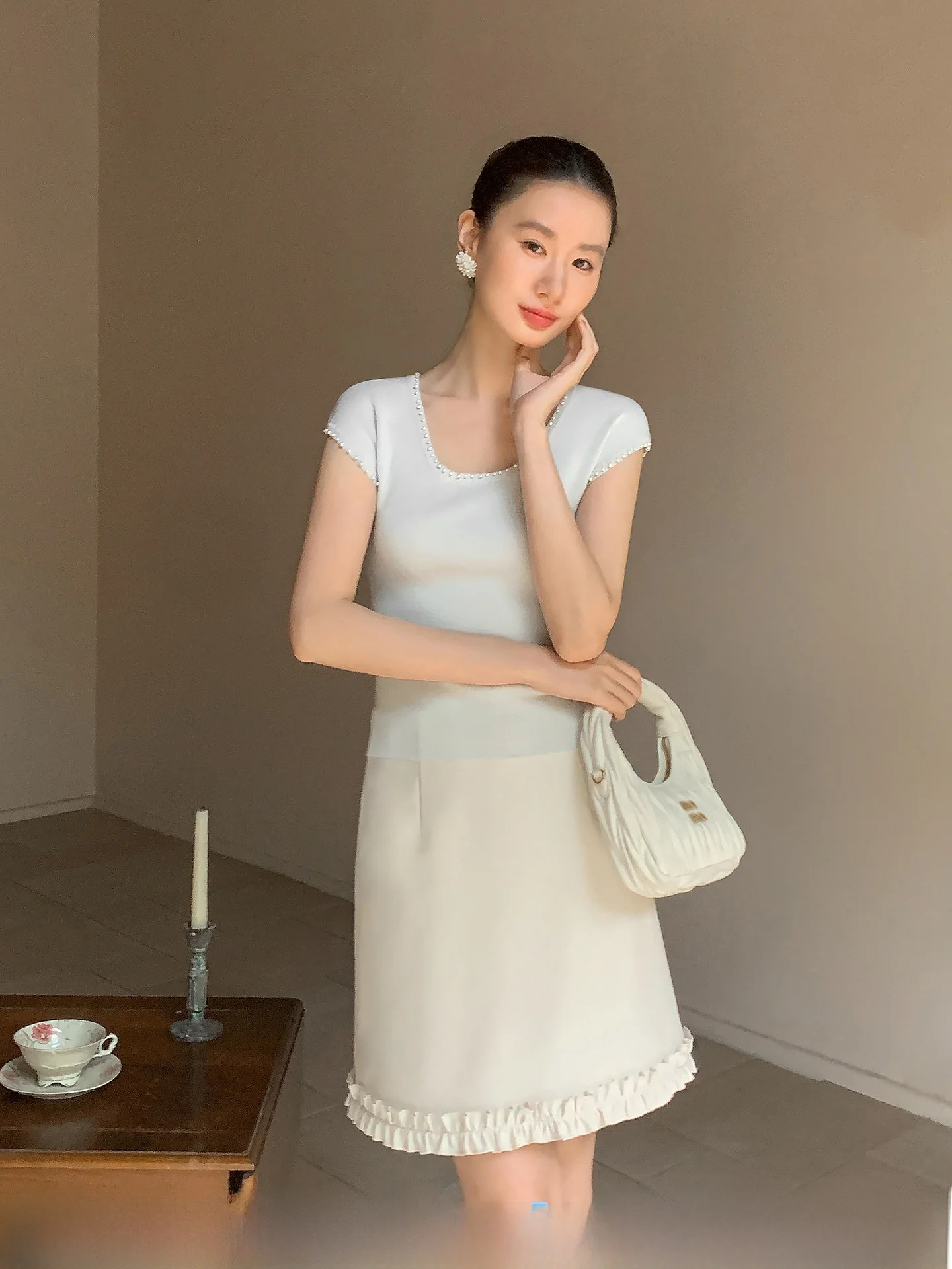 XXNING Spring New High Waist A-Line Skirt Women's Anti-Light Short Skirt Slimming Polyester Fiber Spandex Skirt
XXNING Spring New High Waist A-Line Skirt Women's Anti-Light Short Skirt Slimming Polyester Fiber Spandex Skirt