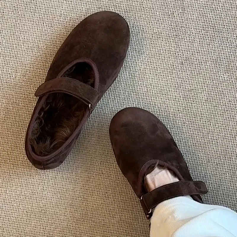 Loafers Shoes for Women Fur Fashion Warm Sport Shoes Winter New Casual Boots 2025 Walking Designer Cozy Soft Mujer De Zapatos
Loafers Shoes for Women Fur Fashion Warm Sport Shoes Winter New Casual Boots 2025 Walking Designer Cozy Soft Mujer De Zapatos