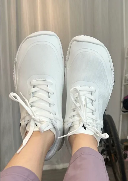 Новые легкие спортивные кроссовки унисекс для приседаний, профессиональная обувь для тяжелой атлетики, летняя обувь, туфли для приседаний
Новые легкие спортивные кроссовки унисекс для приседаний, профессиональная обувь для тяжелой атлетики, летняя обувь, туфли для приседаний