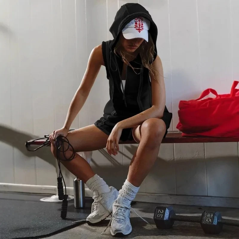 Women's Hooded Zipper Line Design Sleeveless Solid Color Loose Jumpsuit Spring/summer New Product
Women's Hooded Zipper Line Design Sleeveless Solid Color Loose Jumpsuit Spring/summer New Product